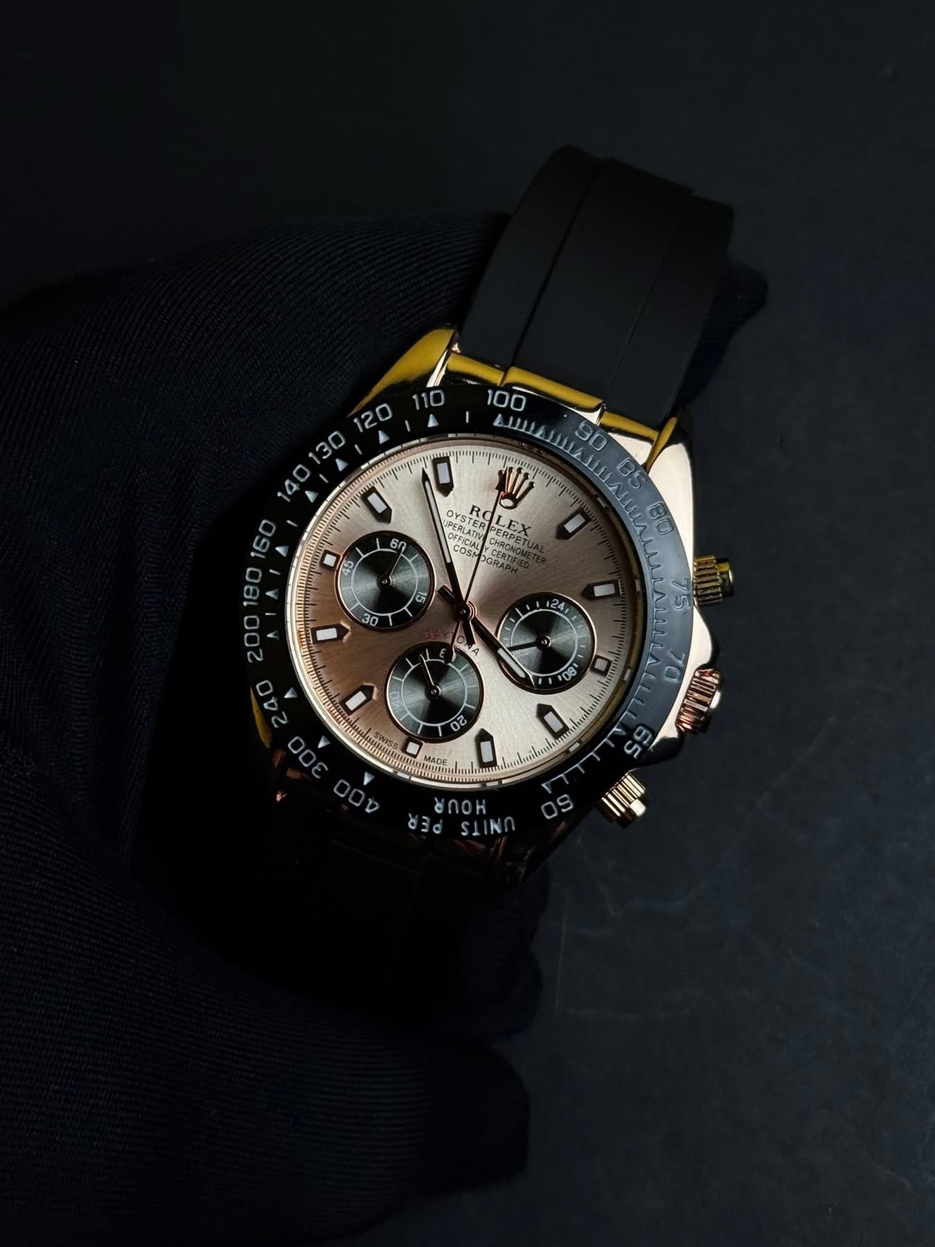 IMG_1868 Premium Quality Day Tona Chronograph Quartz Watch - Image 1