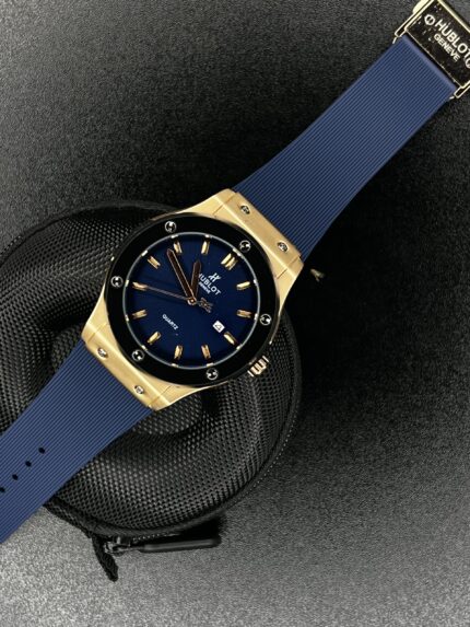 ▪️𝐇𝐮𝐛𝐥𝐨𝐭 Big Bang Gold And 𝐁𝐥𝐚𝐜𝐤 𝐃𝐚𝐢𝐥 𝐄𝐝𝐢𝐭𝐢𝐨𝐧 silicone belt 𝐀𝐀 𝐆𝐫𝐚𝐝 BLUE