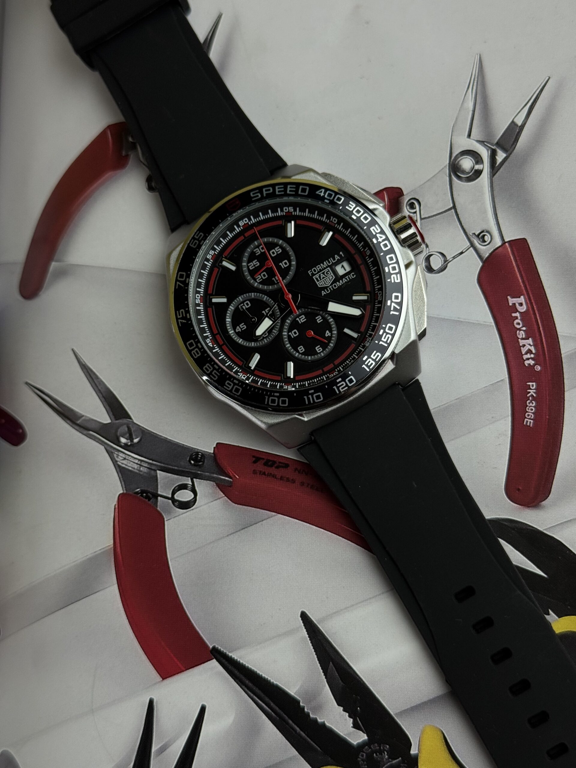 IMG_0982 TAG FORMULA 1 BLACK DIAL AND BLACK BELL CHRONOGRAPH ACTIVE LUXURIOUS MEN’S WATCH. - Image 1