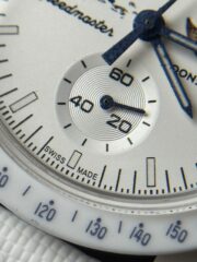 OMEGA X SWATCH MOONSWATCH – SNOOPY MOONPHASE EDITION - Image 5