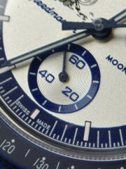 OMEGA X SWATCH MOONSWATCH – SNOOPY MOONPHASE EDITION - Image 4