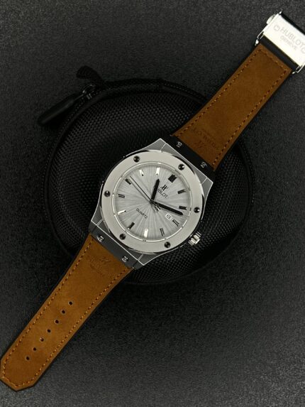 𝐇𝐮𝐛𝐥𝐨𝐭 Big Bang Formal Edition Artificial Leather Light Brown Belt And White Dial