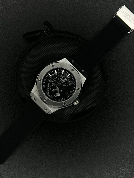 𝐇𝐮𝐛𝐥𝐨𝐭 Big Bang Spider Edition Artificial Leather Black Belt And White Dial