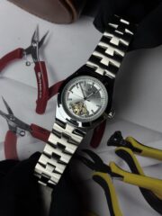 VACHERON CONSTANTIN AUTOMATIC WATCH – WHITE CHAIN WITH ROYAL WHITE DIAL 💙⌚ - Image 3