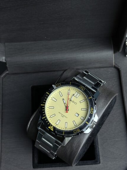 Casio Classic Diver Cream Dial, Black Bezel & Silver Stainless Steel