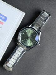 Omega Seamaster Green Dial & Silver Stainless Steel - Image 2